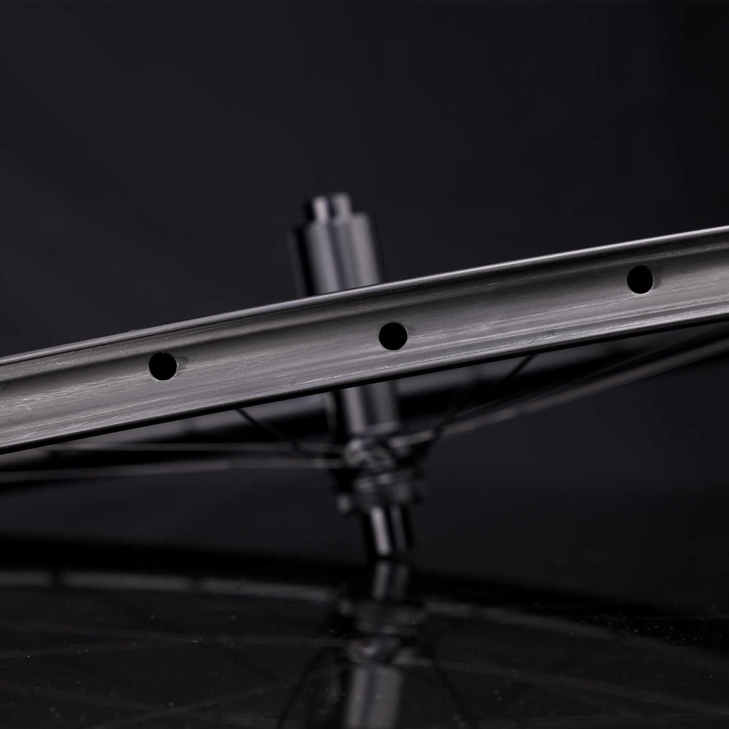 FL50Ⅱ  ワイドリムロードカーボンホイール 軽量「内幅23ｍｍ]